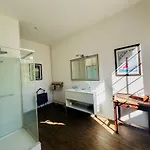 Chateau Du Mesnil Soleil , Domaine De Charme Et D'hotes بيت للعطل