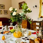 بيت للعطل Chateau Du Mesnil Soleil , Domaine De Charme Et D'hotes *