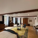 بيت للعطل Chateau Du Mesnil Soleil , Domaine De Charme Et D'hotes Damblainville