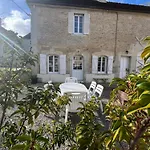 Chateau Du Mesnil Soleil , Domaine De Charme Et D'hotes