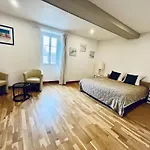 Chateau Du Mesnil Soleil , Domaine De Charme Et D'hotes بيت للعطل Damblainville