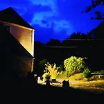 Chateau Du Mesnil Soleil , Domaine De Charme Et D'hotes بيت للعطل