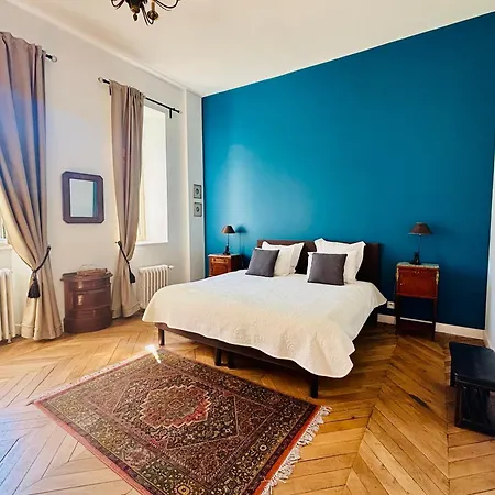 Château du Mesnil Soleil , gites et chambres d'hôtes Casa de Férias *