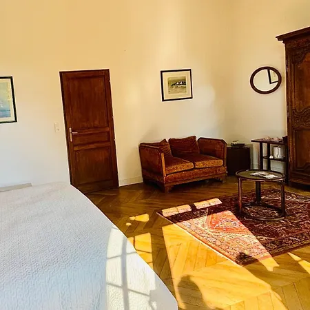 Holiday home Chateau Du Mesnil Soleil , Domaine De Charme Et Chambres D'Hotes Damblainville