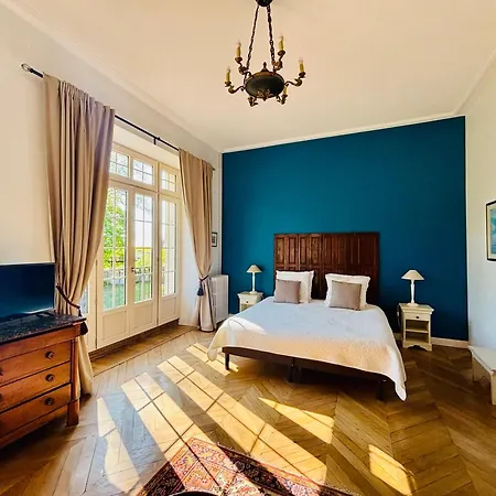 Prázdninový dům Chateau Du Mesnil Soleil , Domaine De Charme Et Chambres D'Hotes Damblainville