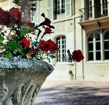 Chateau Du Mesnil Soleil , Et D'hotes * Damblainville