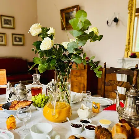 Prázdninový dům Chateau Du Mesnil Soleil , Domaine De Charme Et Chambres D'Hotes *