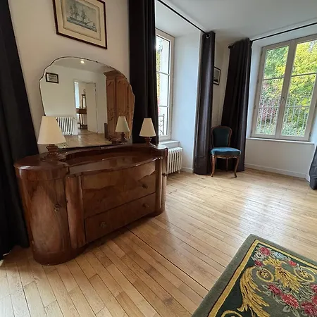 Chateau Du Mesnil Soleil , Domaine De Charme Et Chambres D'Hotes Holiday home Damblainville