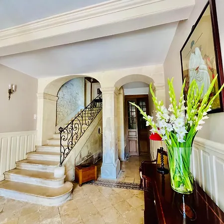 Chateau Du Mesnil Soleil , Domaine De Charme Et Chambres D'Hotes *