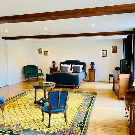 Casa vacanze Chateau Du Mesnil Soleil , Domaine De Charme Et D'hotes *
