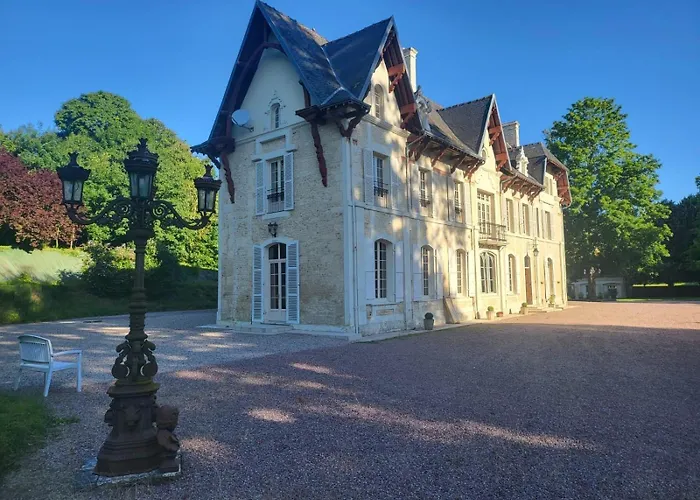 Château Du Mesnil Soleil , Et D'hôtes Damblainville