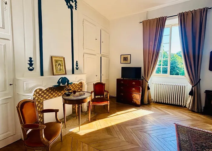 Chateau Du Mesnil Soleil , Domaine De Charme Et D'hotes Ferienhaus