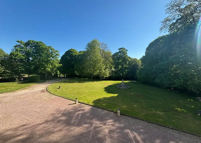 Château Du Mesnil Soleil , Et D'hôtes *