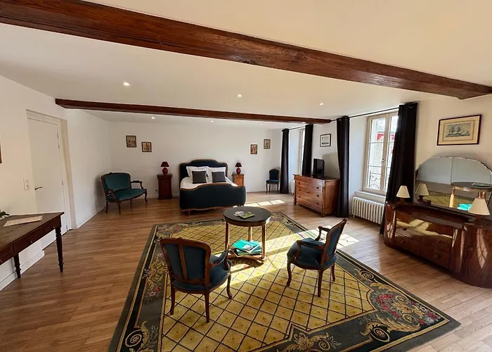 Chateau Du Mesnil Soleil , Domaine De Charme Et D'hotes Ferienhaus Damblainville