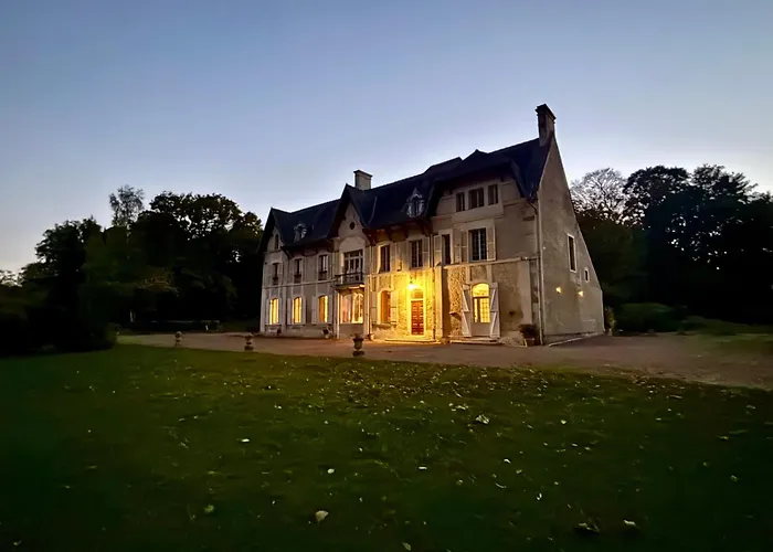 Chateau Du Mesnil Soleil , Domaine De Charme Et D'hotes Ferienhaus *
