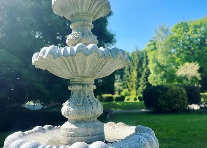 Hébergement de vacances Château Du Mesnil Soleil , Et D'hôtes